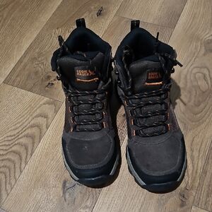 Eddie Bauer Men's Black and Dark Brown Hiking Boots